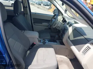 2009 Ford Escape XLT with VIN 1FMCU93G99KC49974, listed as a IAAI auction lot 42098287 with 181,745 mi miles. Bid and sale history available at carsss.com. Image 5.