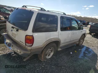 2000 Ford Explorer Eddie Bauer с VIN 1FMDU64EXYZA33959, выставлен на аукционе Copart как лот 80703974 с пробегом 181 523 миль миль и Списание • Salvage title. История ставок и продаж доступна на DreamBid. Изображение 3.