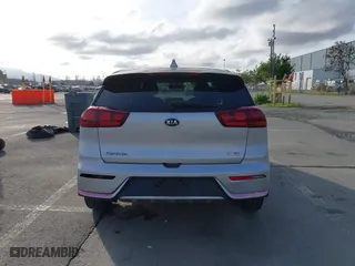 2017 Kia Niro FE with VIN KNDCB3LC9H5043250, listed as a IAAI auction lot 41848421 with 196,428 mi miles. Bid and sale history available at carsss.com. Image 16.