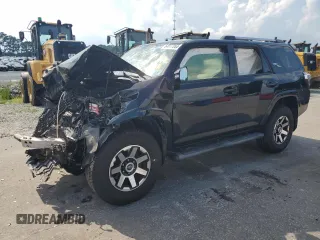2018 Toyota 4Runner SR5 with VIN JTEBU5JR7J5577714, listed as a Copart auction lot 64077265 with Not provided miles and Salvage title. Bid and sale history available at DreamBid. Image 1.
