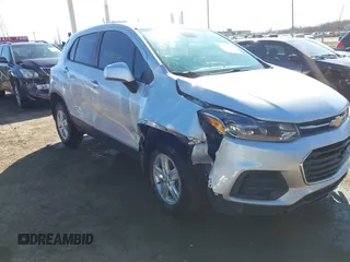 2019 Chevrolet Trax LS with VIN 3GNCJNSB5KL196519, listed as a IAAI auction lot 41686357 with 117,162 mi miles. Bid and sale history available at carsss.com. Image 6.