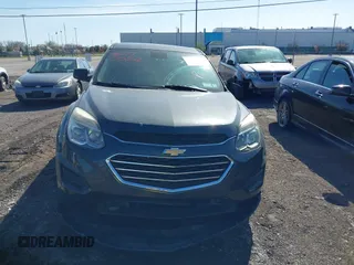 2017 Chevrolet Equinox LS z VIN 2GNALBEK7H1577908, wystawiony jako IAAI lot #42110052 z przebiegiem 112 573 mil mil oraz . Historia ofert i sprzedaży dostępna na DreamBid. Obrazek 12.