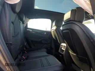 2023 Porsche Cayenne z VIN WP1BA2AYXPDA25379, wystawiony jako Copart lot #38891303 z przebiegiem Nie podano mil oraz . Historia ofert i sprzedaży dostępna na DreamBid. Obrazek 11.