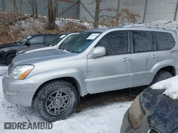 2006 Lexus GX with VIN JTJBT20X660121517, listed as a IAAI auction lot 41629022 with 256,760 mi miles. Bid and sale history available at carsss.com. Image 15.