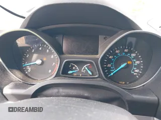 2013 Ford Escape SE с VIN 1FMCU9G96DUD66081, выставлен на аукционе IAAI как лот 42516401 с пробегом Не указан миль и . История ставок и продаж доступна на DreamBid. Изображение 7.