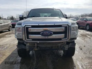 2016 Ford F-350 Platinum with VIN 1FT8W3BT4GEC64832, listed as a Copart auction lot 44597735 with 146,815 mi miles and Clean Title. Bid and sale history available at DreamBid. Image 5.