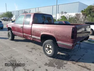 1998 Chevrolet Silverado 1500 with VIN 1GCEC19M6WE253120, listed as a IAAI auction lot 41840993 with 180,624 mi miles and . Bid and sale history available at DreamBid. Image 3.