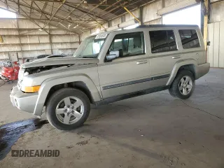 2008 Jeep Commander Sport with VIN 1J8HH48K48C230779, listed as a Copart auction lot 88580695 with 307,090 mi miles and Salvage Title. Bid and sale history available at carsss.com. Image 1.