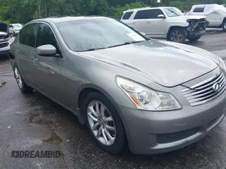 2009 Infiniti G37 Journey with VIN JNKCV61E79M308945, listed as a IAAI auction lot 42059939 with 195,306 mi miles. Bid and sale history available at carsss.com. Image 1.
