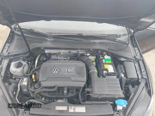 2015 Volkswagen Golf GTI Autobahn w/Performance Pkg with VIN 3VW447AU4FM075027, listed as a IAAI auction lot 41494514 with 103,038 mi miles. Bid and sale history available at carsss.com. Image 10.