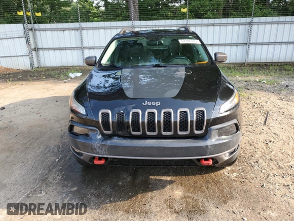 2015 Jeep Cherokee Trailhawk z VIN 1C4PJMBS6FW652001, wystawiony jako Copart lot #62344785 z przebiegiem 165 473 mil mil oraz Szkoda całkowita • Salvage title. Historia ofert i sprzedaży dostępna na DreamBid. Obrazek 5.