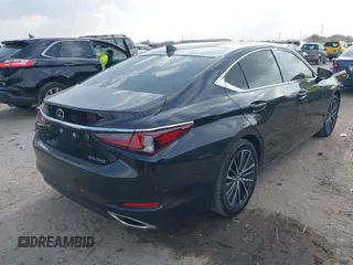 2022 Lexus ES 350 z VIN 58ADZ1B14NU113733, wystawiony jako IAAI lot #41722782 z przebiegiem 41 668 mil mil oraz . Historia ofert i sprzedaży dostępna na DreamBid. Obrazek 4.