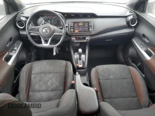 2020 Nissan Kicks SR with VIN 3N1CP5DV2LL533375, listed as a Copart auction lot 53901525 with 100,947 mi miles and Clean Title. Bid and sale history available at carsss.com. Image 8.