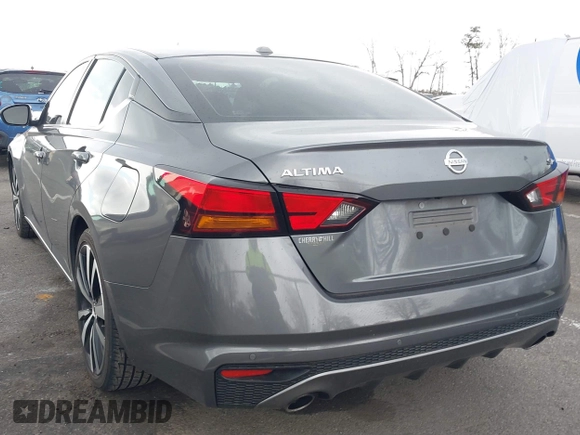 2020 Nissan Altima SR with VIN 1N4BL4CV3LC156766, listed as a IAAI auction lot 41889649 with 70,167 mi miles and . Bid and sale history available at carsss.com. Image 3.