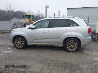 2013 Kia Sorento SX with VIN 5XYKWDA29DG342965, listed as a IAAI auction lot 41001039 with 163,760 mi miles. Bid and sale history available at carsss.com. Image 14.