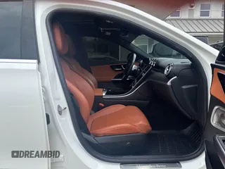 2022 Mercedes-Benz C 300 z VIN W1KAF4HB5NR016400, wystawiony jako IAAI lot #42467013 z przebiegiem 81 656 mil mil oraz . Historia ofert i sprzedaży dostępna na DreamBid. Obrazek 5.