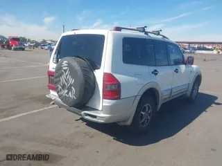 2001 Mitsubishi Montero XLS with VIN JA4MW31R61J026025, listed as a IAAI auction lot 40662178 with 166,196 mi miles. Bid and sale history available at carsss.com. Image 4.