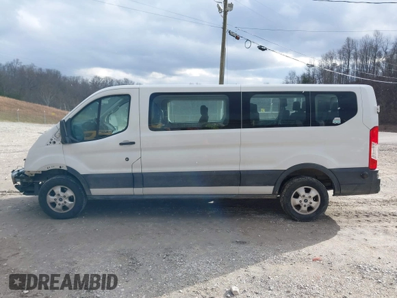 2019 Ford Transit Passenger XL z VIN 1FBZX2YM8KKA31871, wystawiony jako IAAI lot #41168344 z przebiegiem 95 957 mil mil oraz . Historia ofert i sprzedaży dostępna na DreamBid. Obrazek 15.