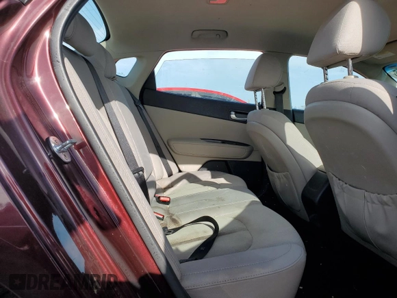 2016 Kia Optima LX z VIN 5XXGT4L39GG038855, wystawiony jako Copart lot #59394245 z przebiegiem 169 825 mil mil oraz Nie do naprawy • Non repairable. Historia ofert i sprzedaży dostępna na DreamBid. Obrazek 10.