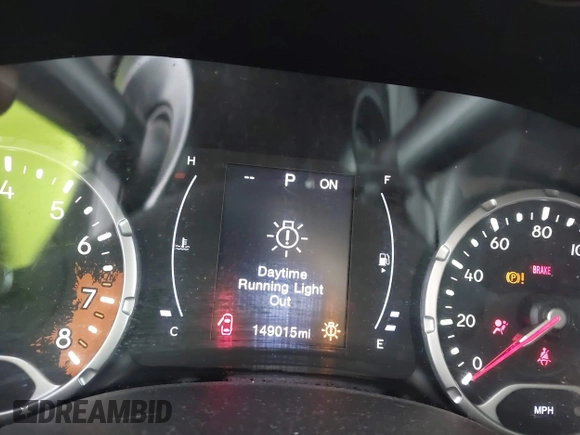2018 Jeep Renegade Latitude z VIN ZACCJABB8JPJ33239, wystawiony jako IAAI lot #42270008 z przebiegiem 149 015 mil mil oraz . Historia ofert i sprzedaży dostępna na DreamBid. Obrazek 7.
