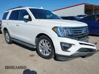 2020 Ford Expedition XLT with VIN 1FMJU1HT7LEA93938, listed as a IAAI auction lot 41461520 with 39,977 mi miles. Bid and sale history available at carsss.com. Image 1.