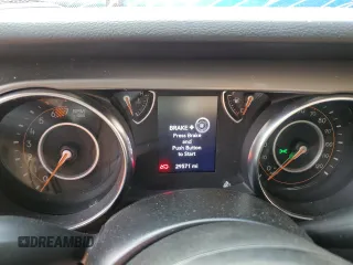 2022 Jeep Wrangler Unlimited Sport z VIN 1C4HJXDN6NW232539, wystawiony jako Copart lot #43936495 z przebiegiem 29 571 mil mil oraz Szkoda całkowita • Salvage title. Historia ofert i sprzedaży dostępna na DreamBid. Obrazek 9.