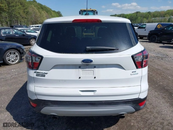 2017 Ford Escape SE with VIN 1FMCU0GD1HUE87252, listed as a IAAI auction lot 41879663 with 122,994 mi miles. Bid and sale history available at carsss.com. Image 16.
