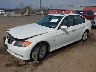 2006 BMW 3 Series 325i with VIN WBAVB13536KX69521, listed as a IAAI auction lot 41832395 with 182,106 mi miles. Bid and sale history available at carsss.com. Image 2.