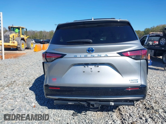2022 Toyota Sienna Limited with VIN 5TDZRKECXNS136443, listed as a IAAI auction lot 41353097 with 20,568 mi miles and . Bid and sale history available at DreamBid. Image 16.