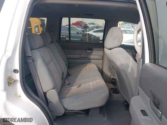 2004 Dodge Durango SLT with VIN 1D4HD48N44F217233, listed as a IAAI auction lot 41792773 with 105,741 mi miles. Bid and sale history available at carsss.com. Image 8.