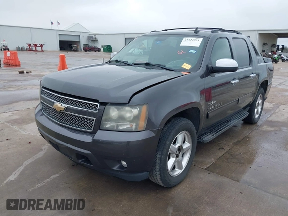 2011 Chevrolet Avalanche LS with VIN 3GNMCEE06BG129154, listed as a IAAI auction lot 41524963 with 236,029 mi miles and . Bid and sale history available at DreamBid. Image 18.