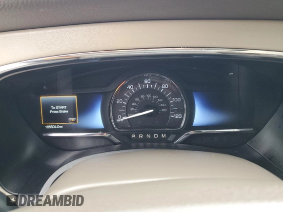 2016 Lincoln Navigator Select z VIN 5LMJJ2HT4GEL06104, wystawiony jako Copart lot #45291395 z przebiegiem 185 604 mil mil oraz Szkoda całkowita • Salvage title. Historia ofert i sprzedaży dostępna na DreamBid. Obrazek 9.