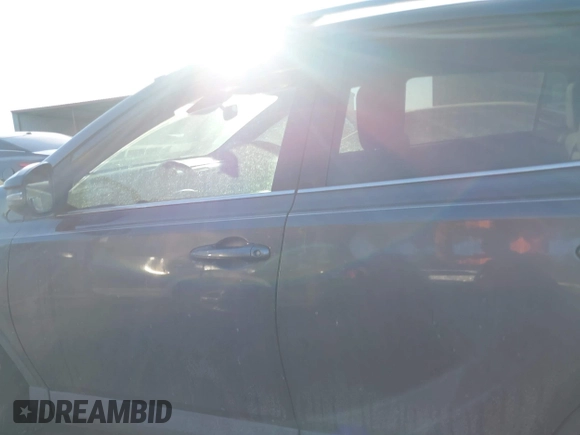 2018 Toyota RAV4 XLE z VIN 2T3WFREV6JW503353, wystawiony jako IAAI lot #41641002 z przebiegiem 54 013 mil mil oraz . Historia ofert i sprzedaży dostępna na DreamBid. Obrazek 14.