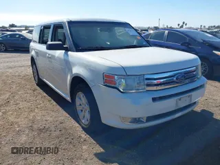 2011 Ford Flex SE with VIN 2FMGK5BC3BBD19905, listed as a IAAI auction lot 41319212 with 273,601 mi miles. Bid and sale history available at carsss.com. Image 1.