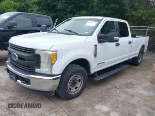 2017 Ford F-350 XL z VIN 1FT7W3AT4HED72446, wystawiony jako IAAI lot #42208485 z przebiegiem 186 778 mil mil oraz . Historia ofert i sprzedaży dostępna na DreamBid. Obrazek 2.