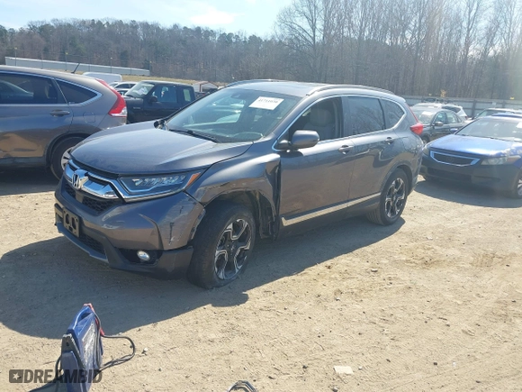 2019 Honda CR-V Touring with VIN 7FARW1H98KE007592, listed as a IAAI auction lot 41711030 with 58,118 mi miles. Bid and sale history available at carsss.com. Image 17.