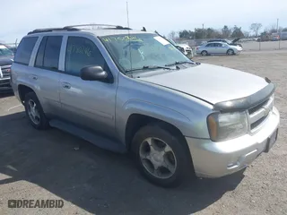 2008 Chevrolet TrailBlazer Fleet w/2FL with VIN 1GNDT13S182188692, listed as a IAAI auction lot 41750246 with 182,706 mi miles. Bid and sale history available at carsss.com. Image 1.