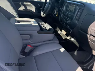 2022 Chevrolet Silverado 1500 with VIN 1HTKHPVK8NH823923, listed as a Copart auction lot 42861245 with 4,864 mi miles and Clean Title. Bid and sale history available at DreamBid. Image 5.