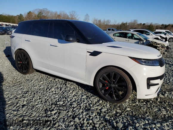 2023 Land Rover Range Rover Sport SE Dynamic with VIN SAL1L9FU8PA134150, listed as a Copart auction lot 50063385 with 18,308 mi miles and Salvage Title. Bid and sale history available at carsss.com. Image 4.
