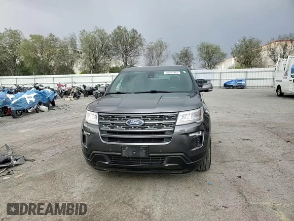 2018 Ford Explorer XLT z VIN 1FM5K7DH8JGA42798, wystawiony jako Copart lot #59027985 z przebiegiem 92 088 mil mil oraz Szkoda całkowita • Salvage title. Historia ofert i sprzedaży dostępna na DreamBid. Obrazek 15.