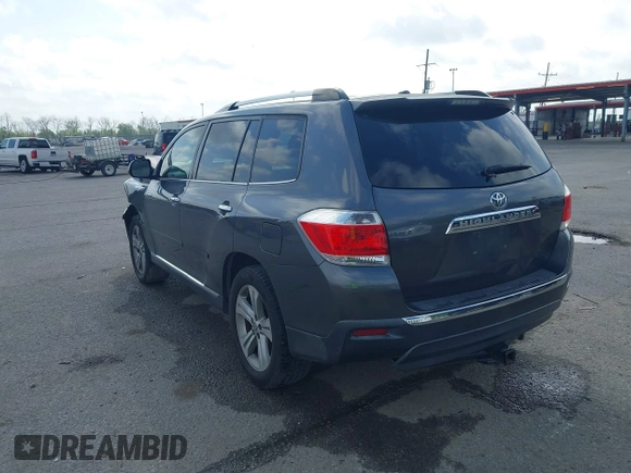 2011 Toyota Highlander Limited with VIN 5TDYK3EH8BS043420, listed as a IAAI auction lot 41936665 with 205,590 mi miles and . Bid and sale history available at DreamBid. Image 3.