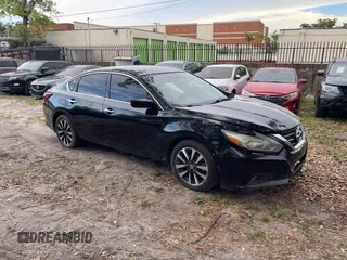 2018 Nissan Altima S with VIN 1N4AL3APXJC195152, listed as a IAAI auction lot 42196836 with 159,552 mi miles and . Bid and sale history available at DreamBid. Image 1.
