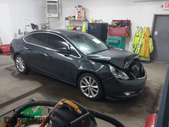 2015 Buick Verano Leather Group with VIN 1G4PS5SK8F4189868, listed as a IAAI auction lot 41512817 with 75,209 mi miles. Bid and sale history available at carsss.com. Image 1.