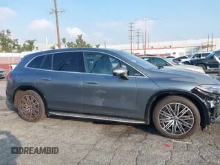 2023 Mercedes-Benz EQS 580 z VIN 4JGDM4EBXPA026161, wystawiony jako IAAI lot #41424484 z przebiegiem Nie podano mil oraz . Historia ofert i sprzedaży dostępna na DreamBid. Obrazek 14.