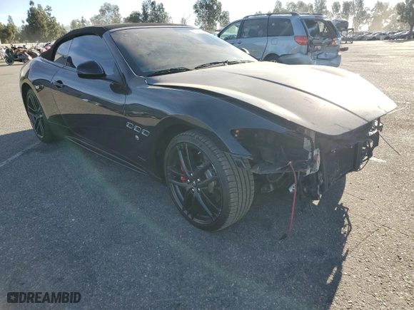 2018 Maserati GranTurismo Convertible Sport with VIN ZAM45VMA0J0276226, listed as a Copart auction lot 77085644 with NaN miles and Salvage Title. Bid and sale history available at carsss.com. Image 4.