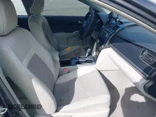2013 Toyota Camry LE z VIN 4T1BD1FK7DU073372, wystawiony jako IAAI lot #42475919 z przebiegiem 309 549 mil mil oraz . Historia ofert i sprzedaży dostępna na DreamBid. Obrazek 5.