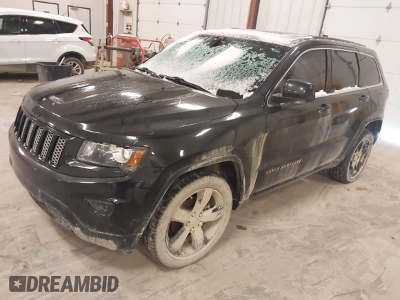 2015 Jeep Grand Cherokee Laredo with VIN 1C4RJFAG3FC607827, listed as a IAAI auction lot 41298397 with 198,171 mi miles. Bid and sale history available at carsss.com. Image 17.