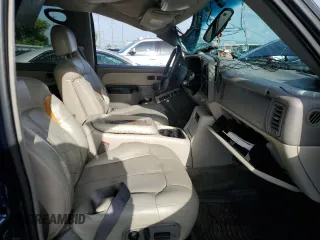 2002 Chevrolet Suburban LT with VIN 1GNEC16Z02J235866, listed as a Copart auction lot 60727825 with Not provided miles and Non repairable. Bid and sale history available at DreamBid. Image 7.
