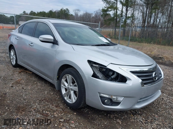 2013 Nissan Altima SV with VIN 1N4AL3AP4DC197077, listed as a IAAI auction lot 41287133 with 165,960 mi miles and . Bid and sale history available at carsss.com. Image 1.