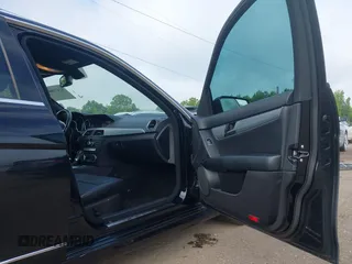 2014 Mercedes-Benz C 250 Sport с VIN WDDGF4HBXEA961769, выставлен на аукционе IAAI как лот 42474680 с пробегом 174 724 миль миль и . История ставок и продаж доступна на DreamBid. Изображение 18.